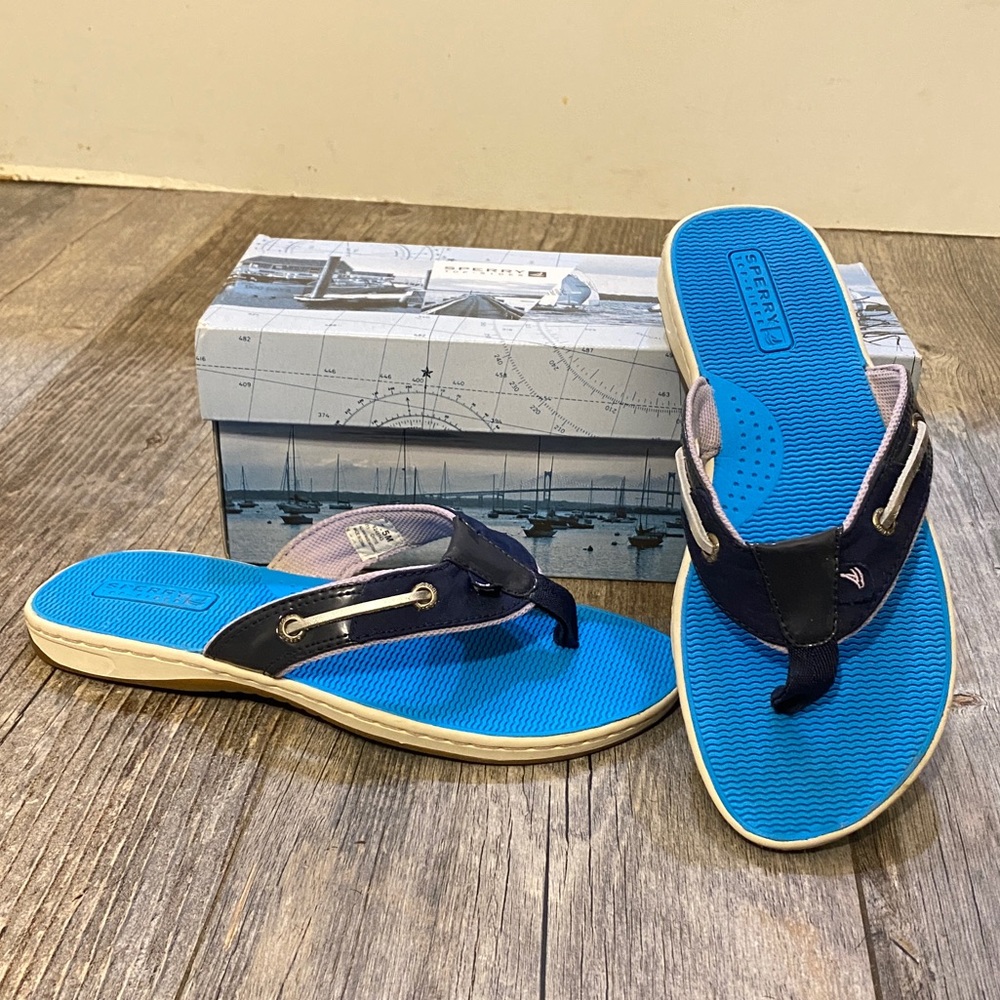 Sperry║sandals